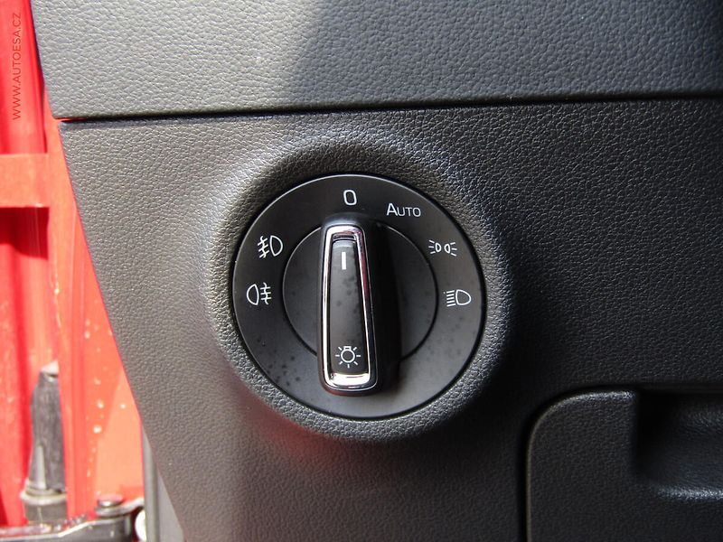 Škoda Karoq (2022) 1.5 TSi, 1.maj,ČR, DSG, navi - fotka 12 z 23