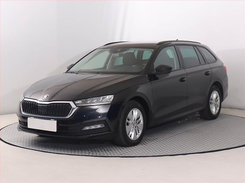 Škoda Octavia (2021) Ambition Plus 2.0 TDI, Automat - fotka 2 z 21