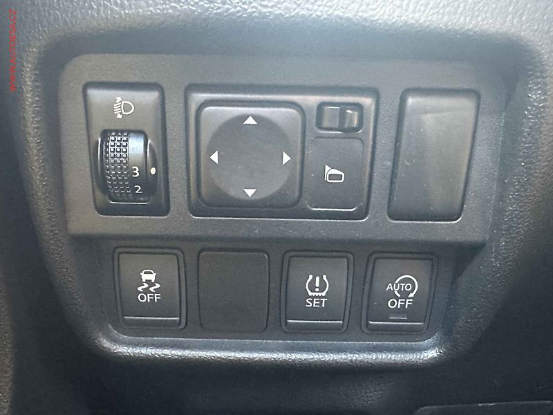 Nissan Juke (2016) 1.2i, ČR, servis.kniha - fotka 16 z 18
