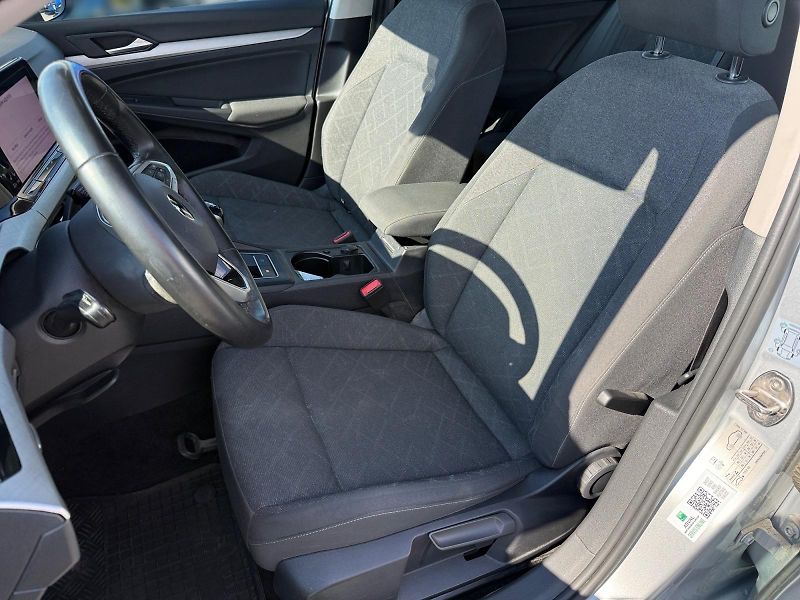 Volkswagen Golf Variant (2022) LIFE 1.0TSI 81kW CZ DPH - fotka 7 z 11