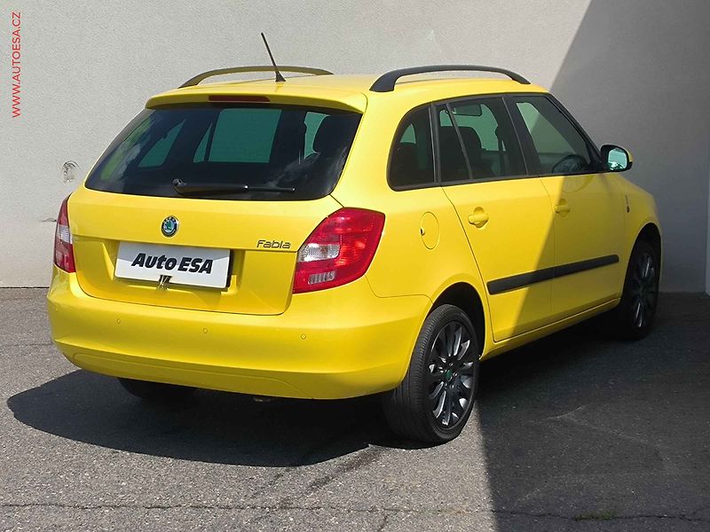 Škoda Fabia (2013) 1.2 TSi, Style, +ALU - fotka 4 z 17