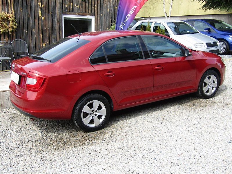 Škoda Rapid (2016) 1.4 TDI 66kW 5dv - fotka 10 z 43