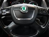 Škoda Octavia (2011) 2.0 TDI, Automat, nová STK - náhled 16