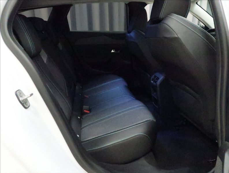 Peugeot 308 1,5 BlueHDi  AT ALLURE NAVI ČR - fotka 44 z 47
