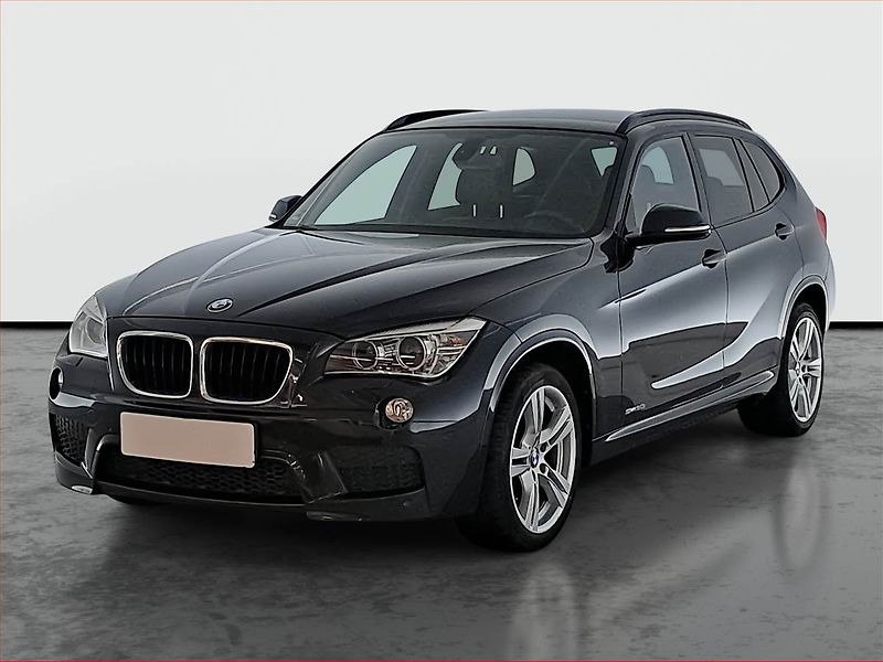 BMW X1 (2012) sDrive20i, Automat, Tempomat - fotka 2 z 16