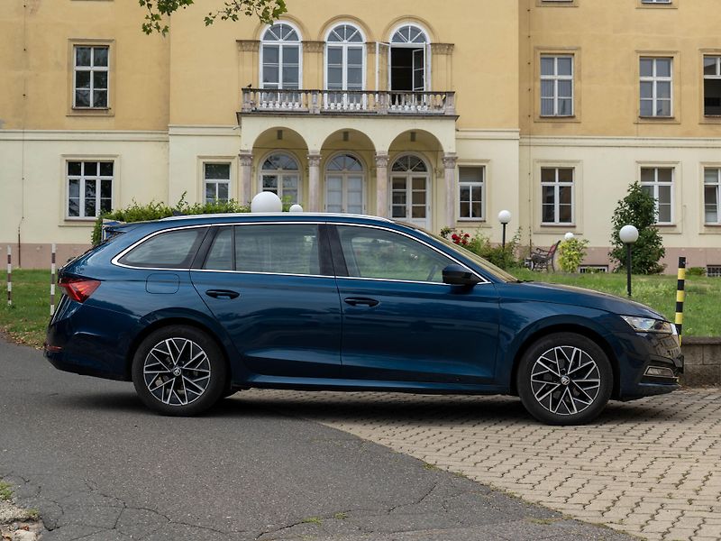 Škoda Octavia 1.5TSI Kam Ad.Temp. KESSY Taž - fotka 5 z 43