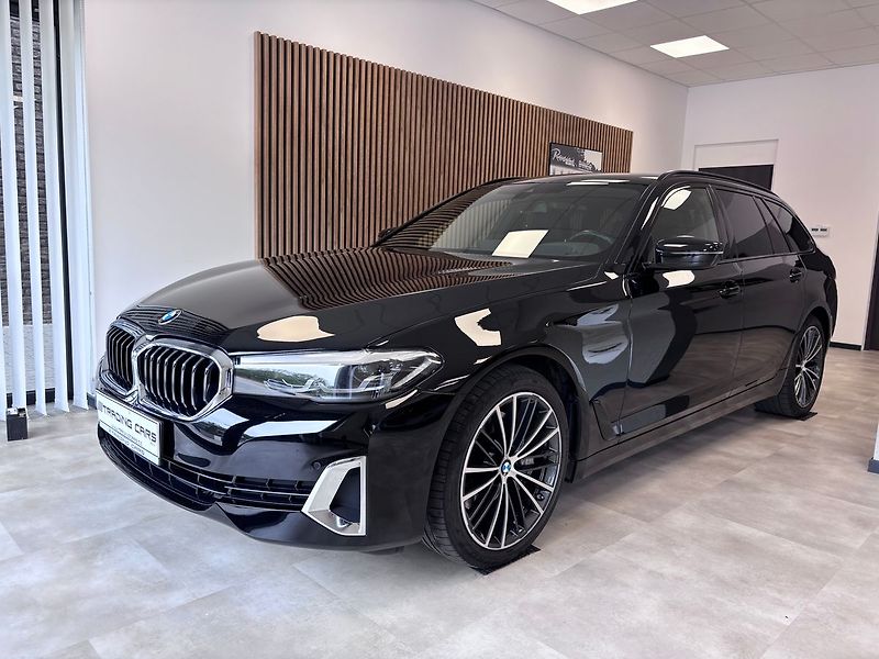 BMW Řada 5 XDRIVE TOURING - fotka 3 z 30