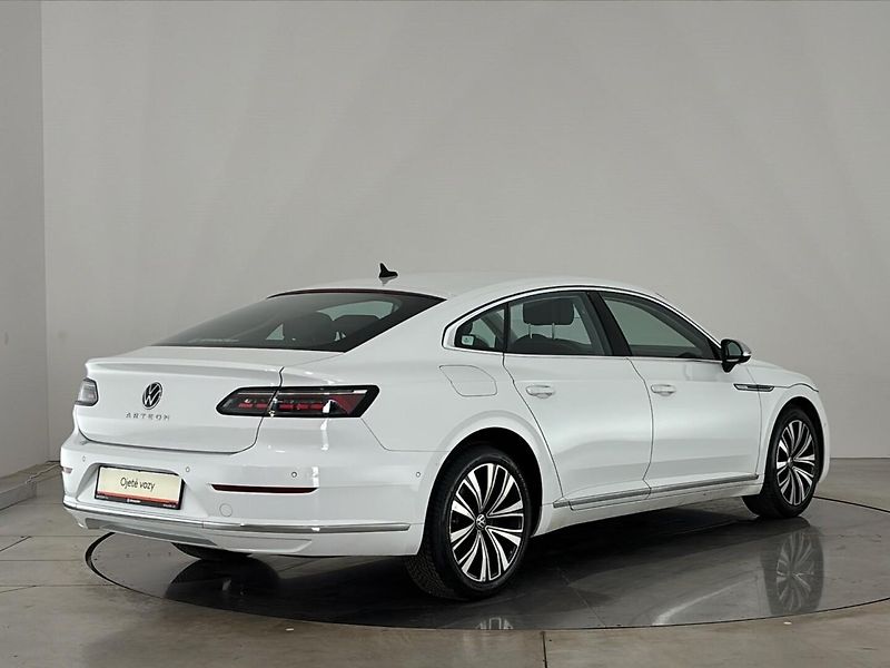 Volkswagen Arteon Elegance DSG - fotka 2 z 29