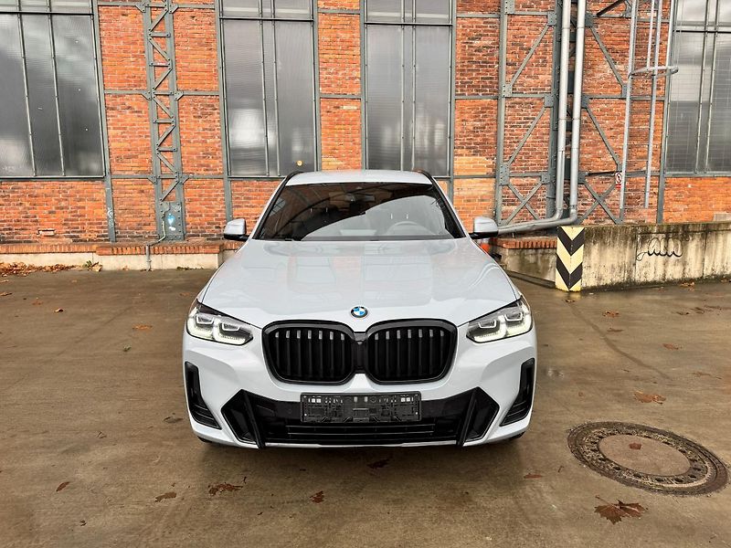 BMW X3 (2023) xDrive 20d M paket + tažné - fotka 6 z 27