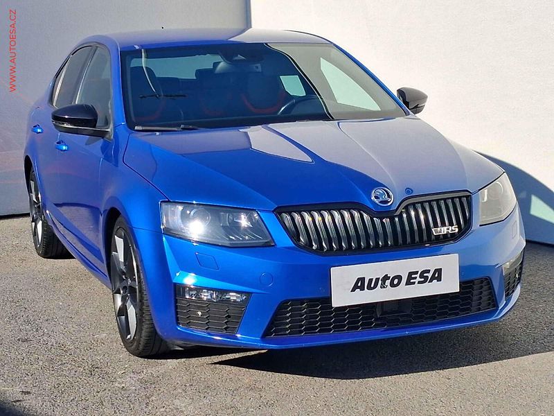 Škoda Octavia (2015) 2.0 TSi, RS, TZ, park.asist - fotografie inzerátu