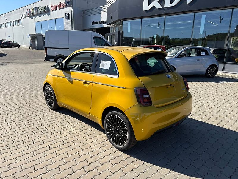 Fiat 500 (2026) Hybrid La Prima HB 1.0 BSG 65k - fotka 5 z 14