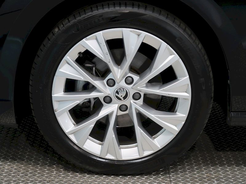 Škoda Superb (2024) SELECTION 2.0TDI 110KW LED LOU - fotka 42 z 42