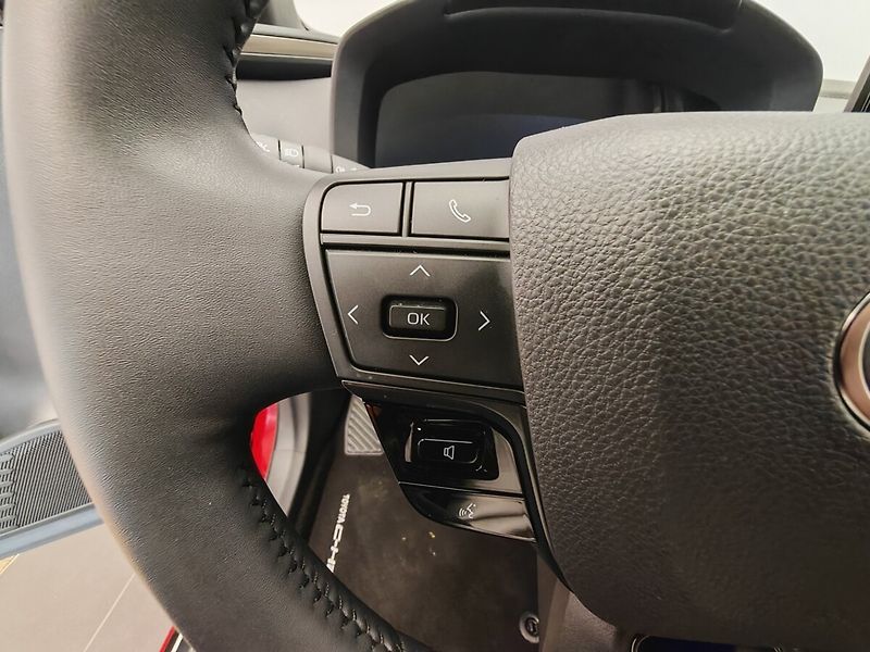 Toyota C-HR 2.0 Hybrid 4x2 Executive - fotka 30 z 46