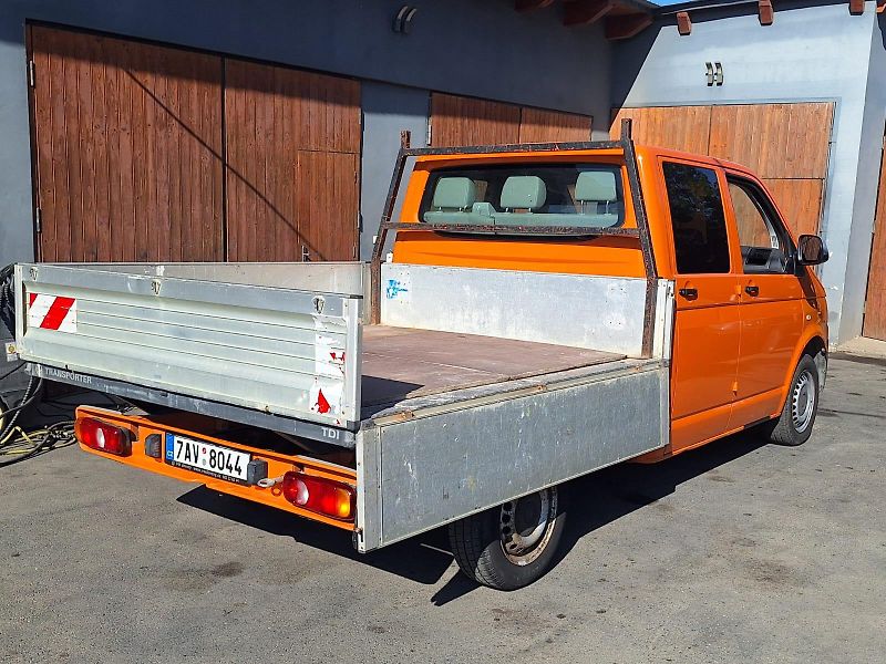 Volkswagen Transporter (2011) T5 2,0TDi DOKA 6míst valník - fotka 9 z 18