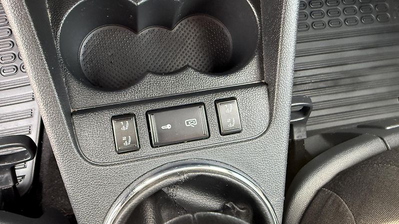 Škoda Roomster (2011) 1.2TSi*63kW*STYLE-EDITION* - fotka 16 z 23