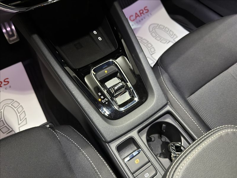 Škoda Octavia 2,0   TDI DSG REZERVACE - fotka 15 z 29