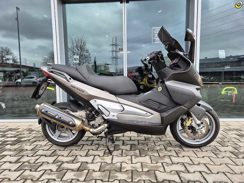 Gilera Nexus 500 (2005) - fotka 3 z 21