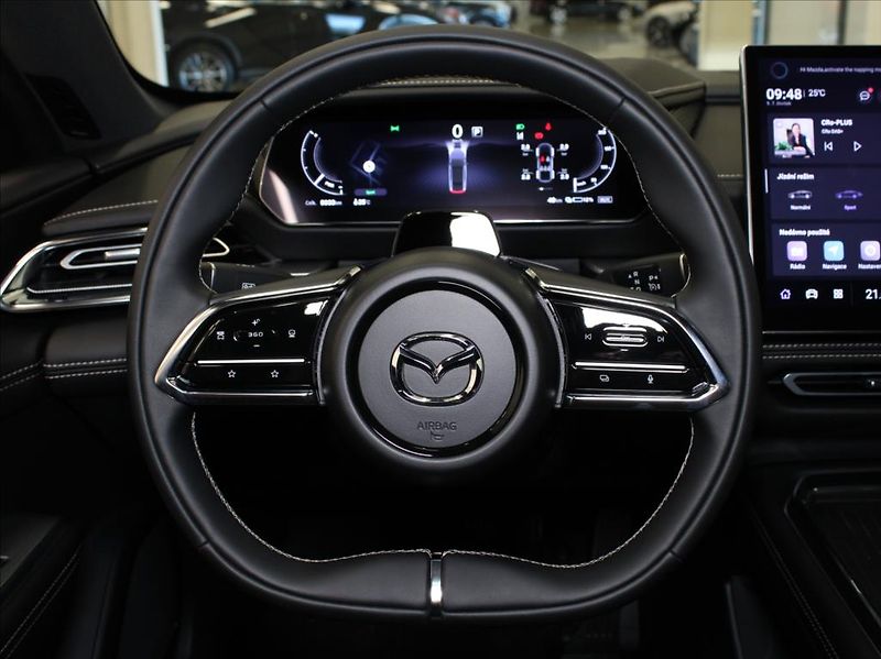 Mazda 6e 0,1 80kWh Long RANGE 5040km ČR - fotka 9 z 25