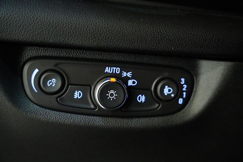 Opel Insignia - fotka 14 z 26