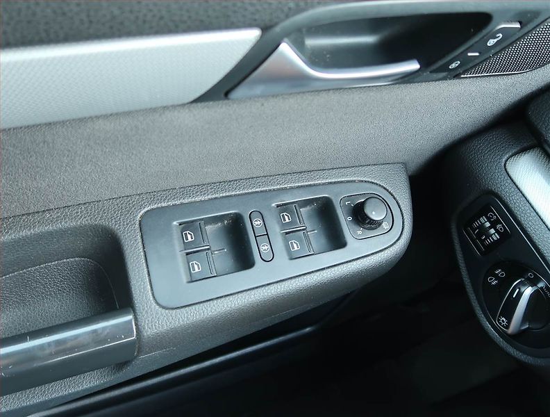 Volkswagen Sharan (2012) 2.0 TDI, Tempomat - fotka 15 z 15