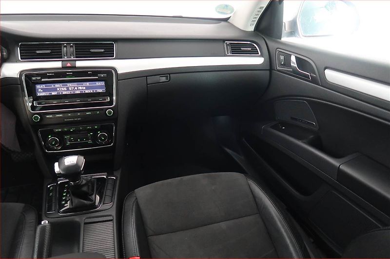 Škoda Superb (2013) Ambition 2.0 TDI, Automat - fotka 8 z 18