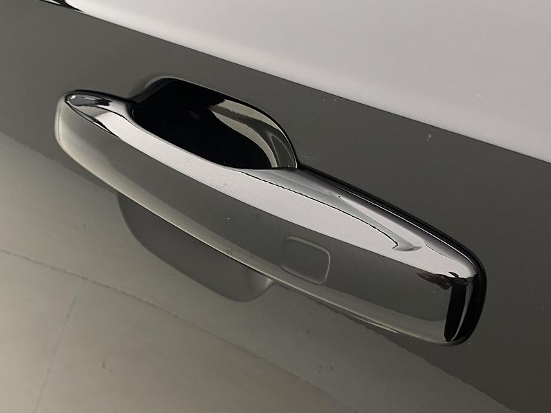 Volvo XC90 B5 AWD R-DESIGN AUT 7míst - fotka 38 z 52