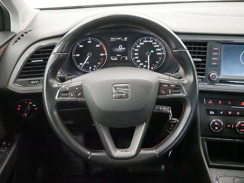Seat Leon - fotka 18 z 28
