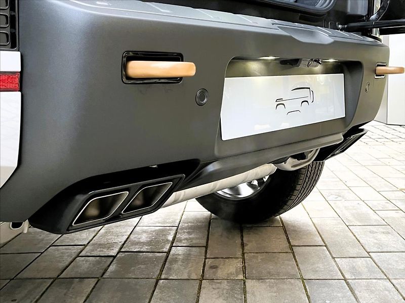 Land Rover Defender (2026) 110 V8 P635 OCTA - fotka 37 z 38
