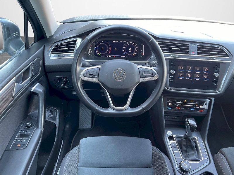 Volkswagen Tiguan Allspace (2023) 2.0 TDI 110 kW 4MOTION DSG Ele - fotka 6 z 34