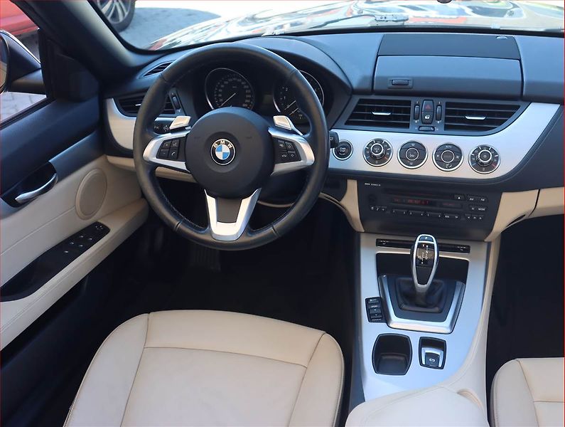 BMW Z4 (2009) sDrive35i, Automat, Serv.kniha - fotka 7 z 17