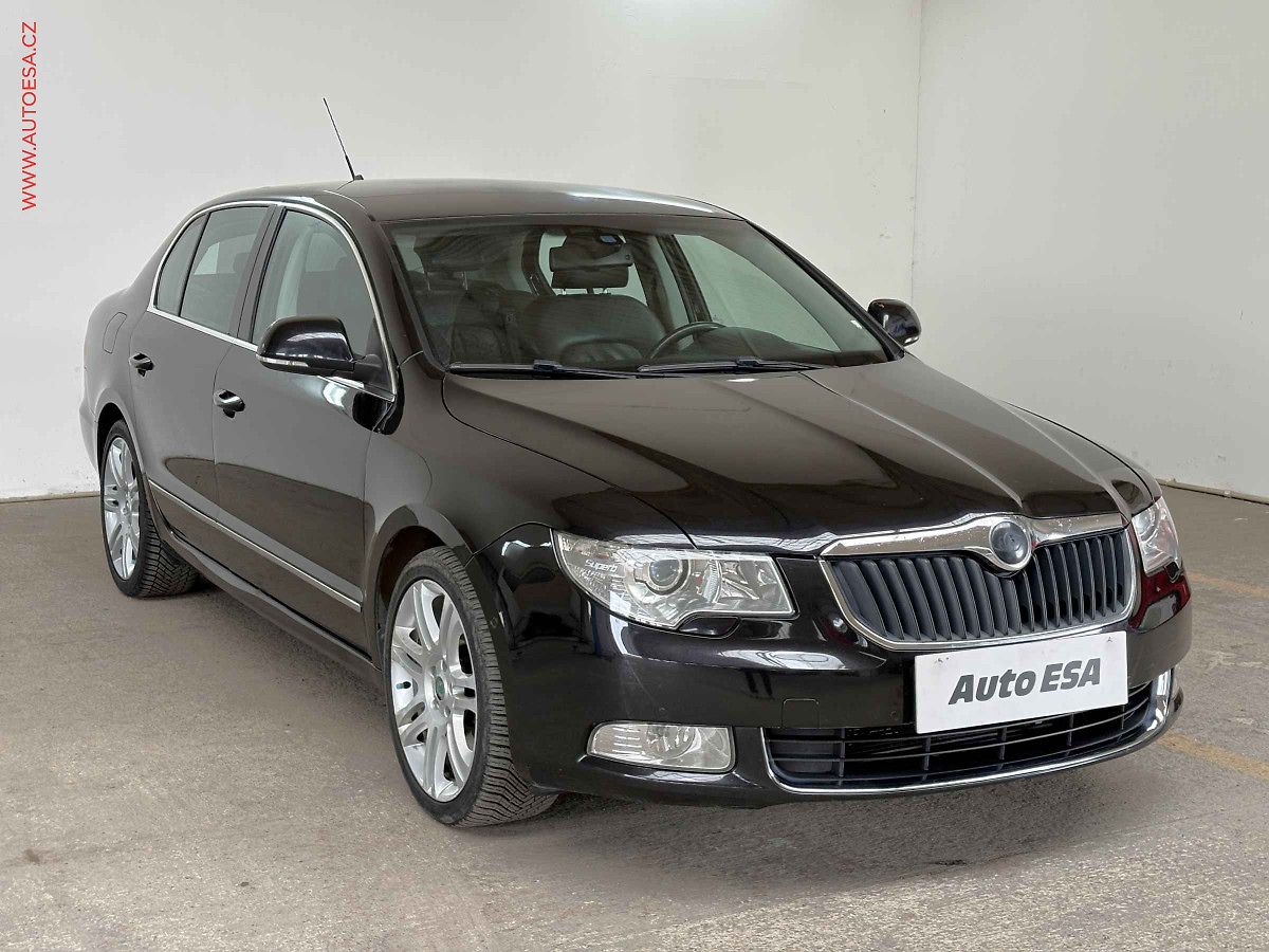 Škoda Superb 2.0TDi, servis.kniha, AT