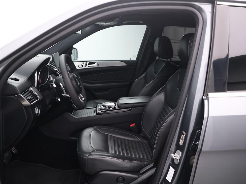 Mercedes-Benz GLS 3,0 190 kW 350 d 4MATIC - fotka 11 z 36