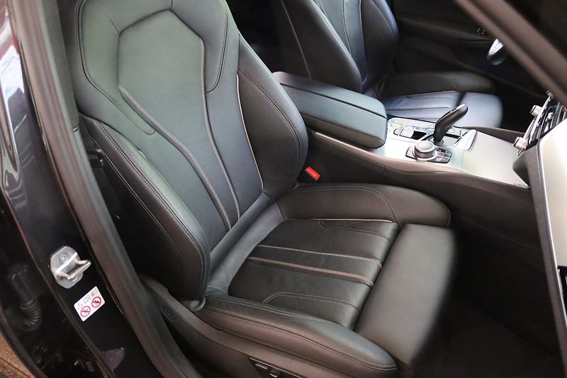 BMW Řada 5 530D XDRIVE TOUR G31 M-PAKET  - fotka 49 z 50