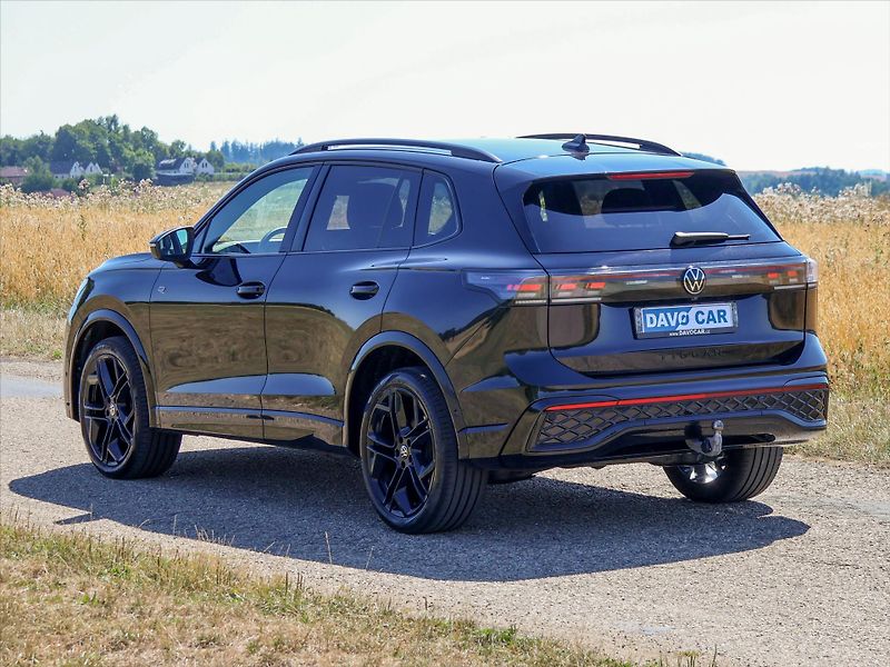 Volkswagen Tiguan 2,0 TDI 142kW DSG R-Line DPH - fotka 5 z 38