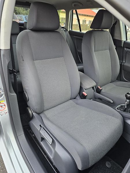 Volkswagen Golf 1.9 TDI 77kW,KLIMA,2x KOLA - fotka 24 z 38