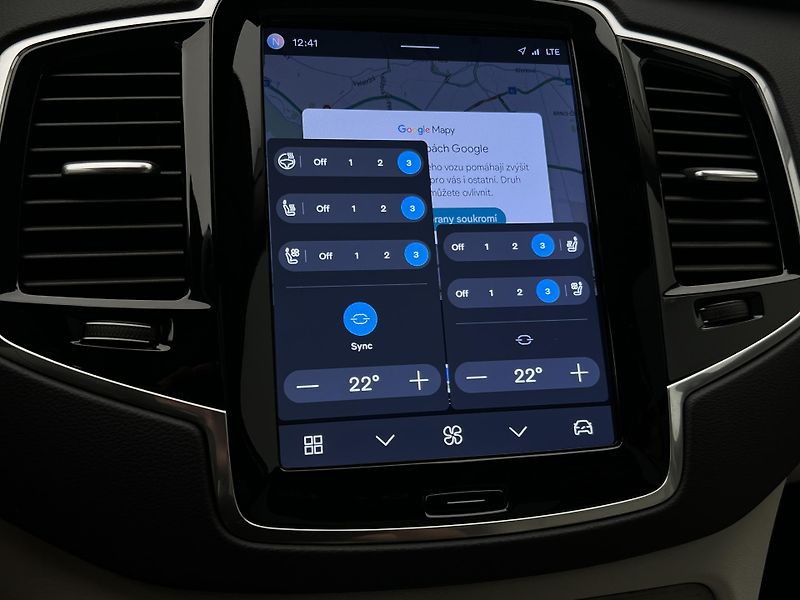 Volvo XC90 B5 AWD ULTIMATE BRIGHT 7 MÍST  - fotka 48 z 51