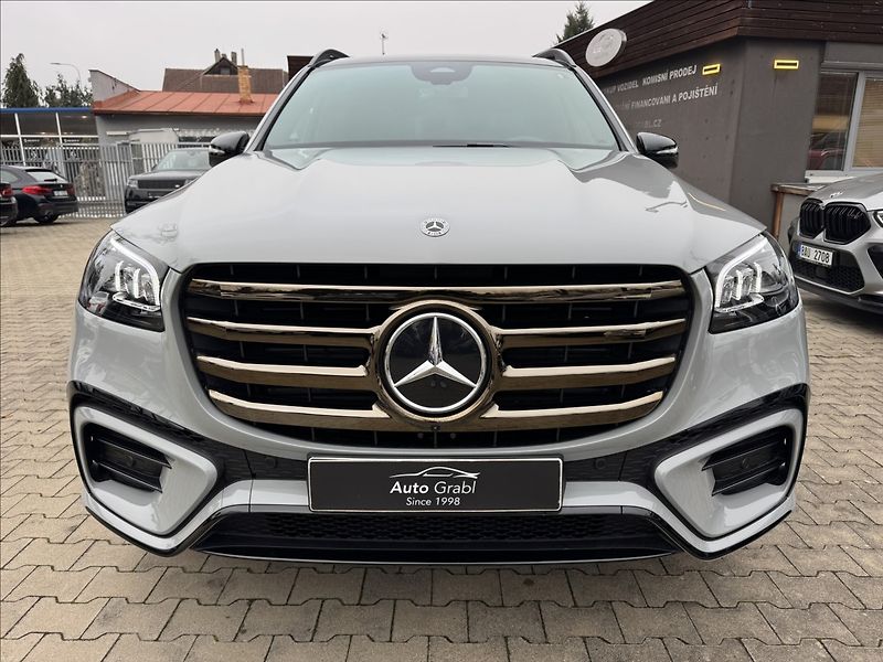 Mercedes-Benz GLS 450d AMG 4Matic - fotka 2 z 40