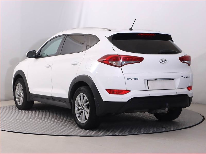 Hyundai Tucson (2016) 1.7 CRDi, Automat, Serv.kniha - fotka 4 z 17