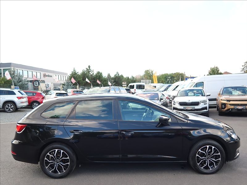 Seat Leon 1,6 TDi,85kW,Navi,tempomat - fotka 5 z 26