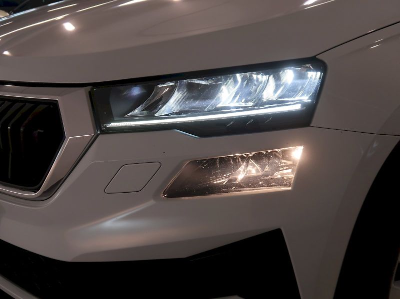 Škoda Karoq (2023) STYLE 1.5TSI 110KW DSG NAVI - fotka 10 z 41