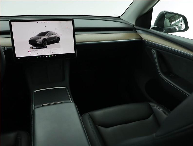 Tesla Model Y (2023) Long Range AWD 79kWh, SoH 91% - fotka 8 z 23