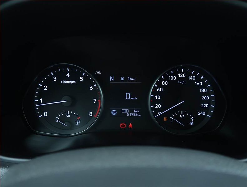 Hyundai i30 (2020) Family 1.5 T-GDI MHEV - fotka 11 z 22