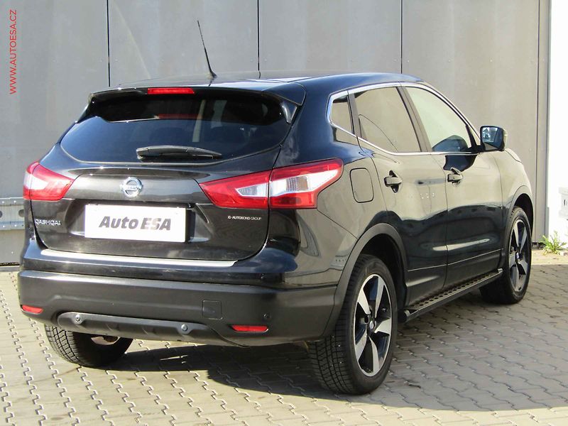 Nissan Qashqai (2016) 1.6DIG-T, ČR, AC, kamera - fotka 4 z 18