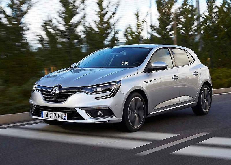 Kia nabízí před Vánoci slevy od 25 až do 70 tisíc korun.