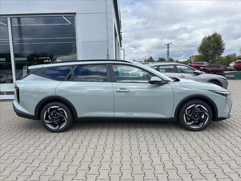 Kia K4 (2026) 1,6 SW T-GDi 7DCT Exclusive - fotka 3 z 6