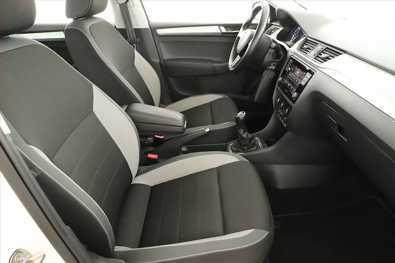 Škoda Rapid (2019) Ambition 1.0 TSI - fotka 7 z 16