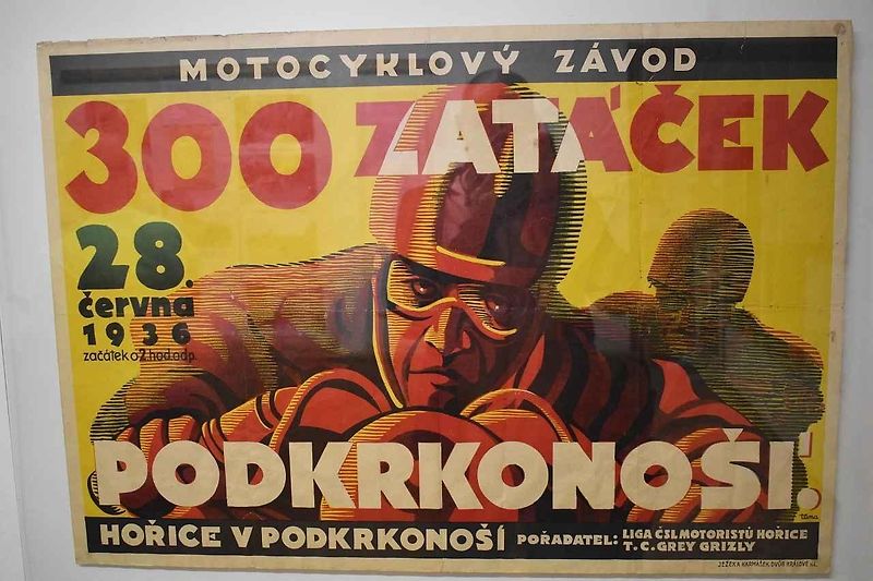 Tovární Jawa 350 pro seriál závodů Mistrovství světa z konce šedesátých lete - zřejmě technicky nejdokonalejší motocykl té doby