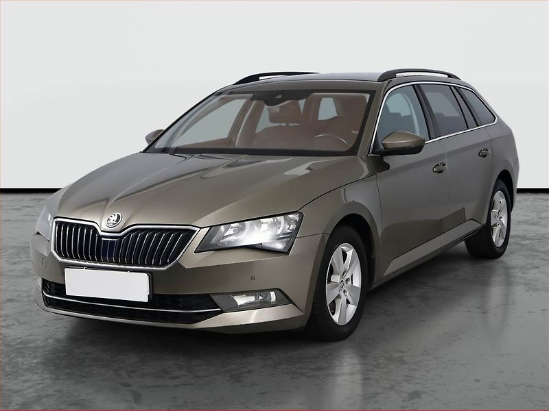 Škoda Superb (2016) 1.6 TDI, Automat, Kůže, Navi - fotka 2 z 21