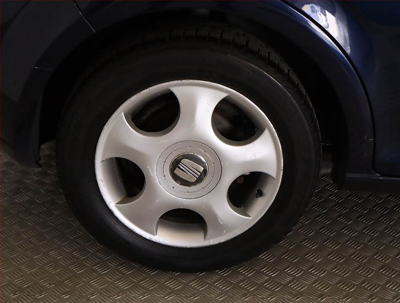 Seat Leon (2009) 1.9 TDI, nová STK, pěkný stav - fotka 14 z 16