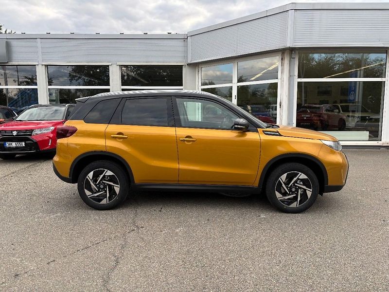 Suzuki Vitara 4x4 automat Elegance - fotka 8 z 10